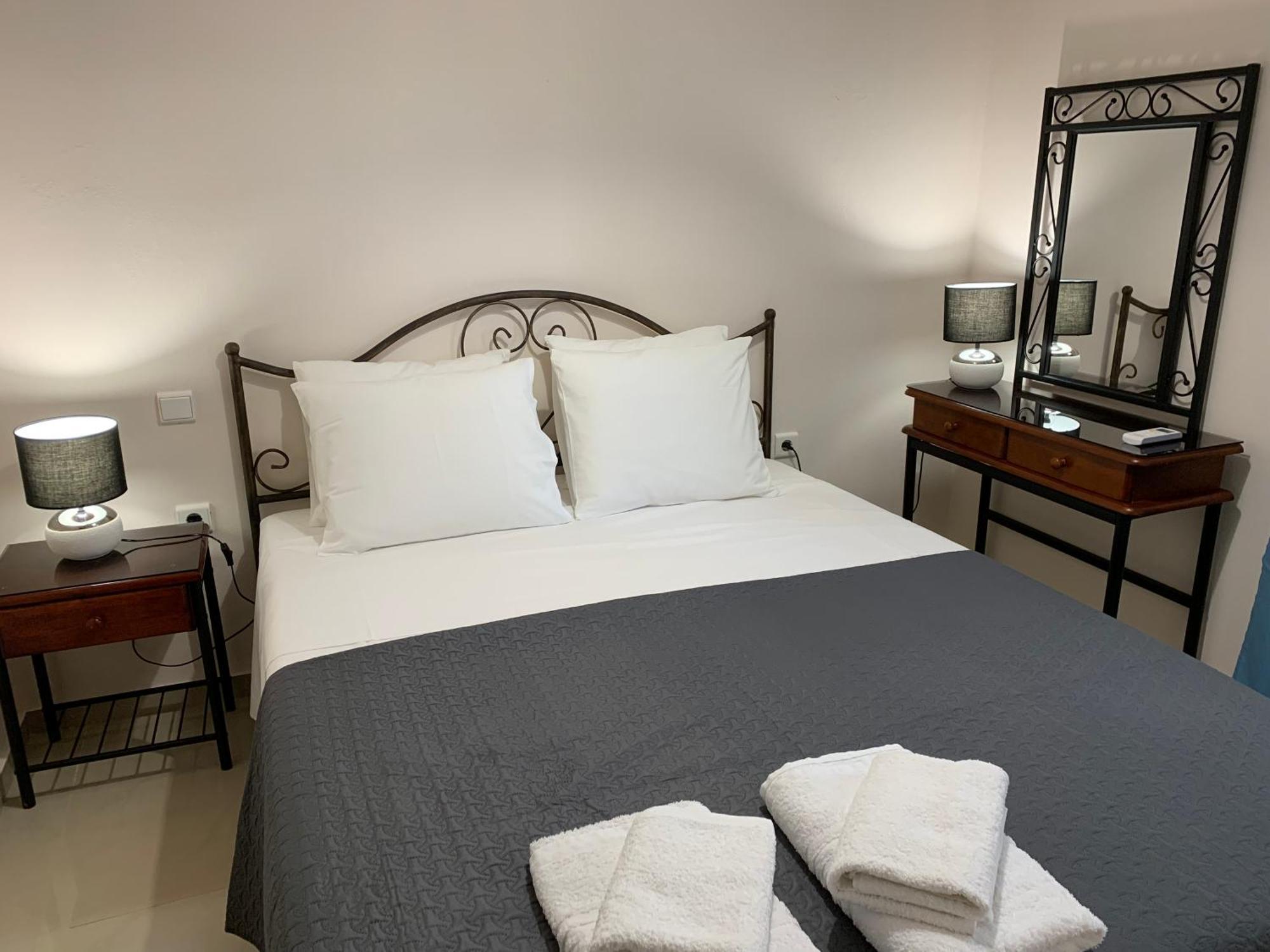 Christi Apartments Α&Β Kokkini Hani Екстериор снимка